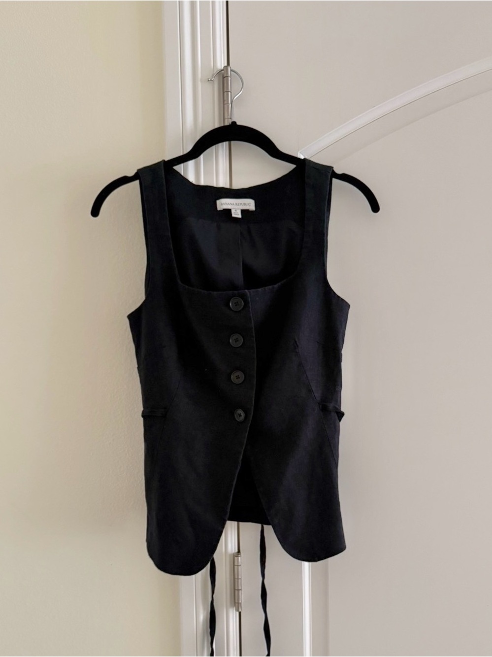 Banana Republic Black Button-Front Sleeveless Vest - Linen